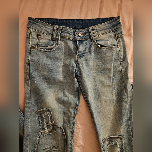 Vintage Low-Rise Skinny Patchwork Jeans - Picture 7 of 12